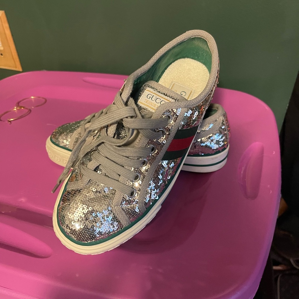 Gucci sparkle tennis shoes